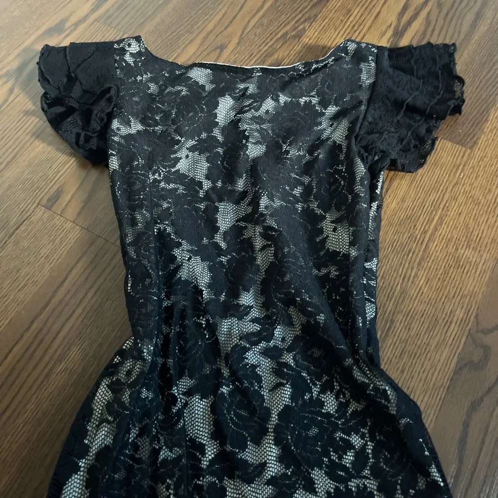 Steve Madden Black and Cream Lace Dress - Picture 2 of 4